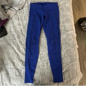 Lululemon size 6 tight